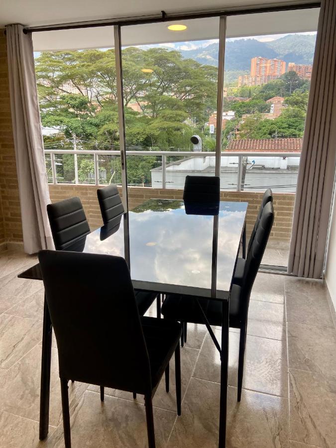 Apartamento Con Excelente Ubicacion En Envigado Esterno foto