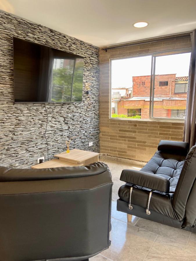 Apartamento Con Excelente Ubicacion En Envigado Esterno foto
