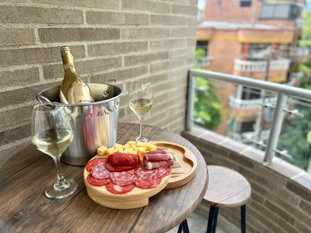 Apartamento Con Excelente Ubicacion En Envigado Esterno foto